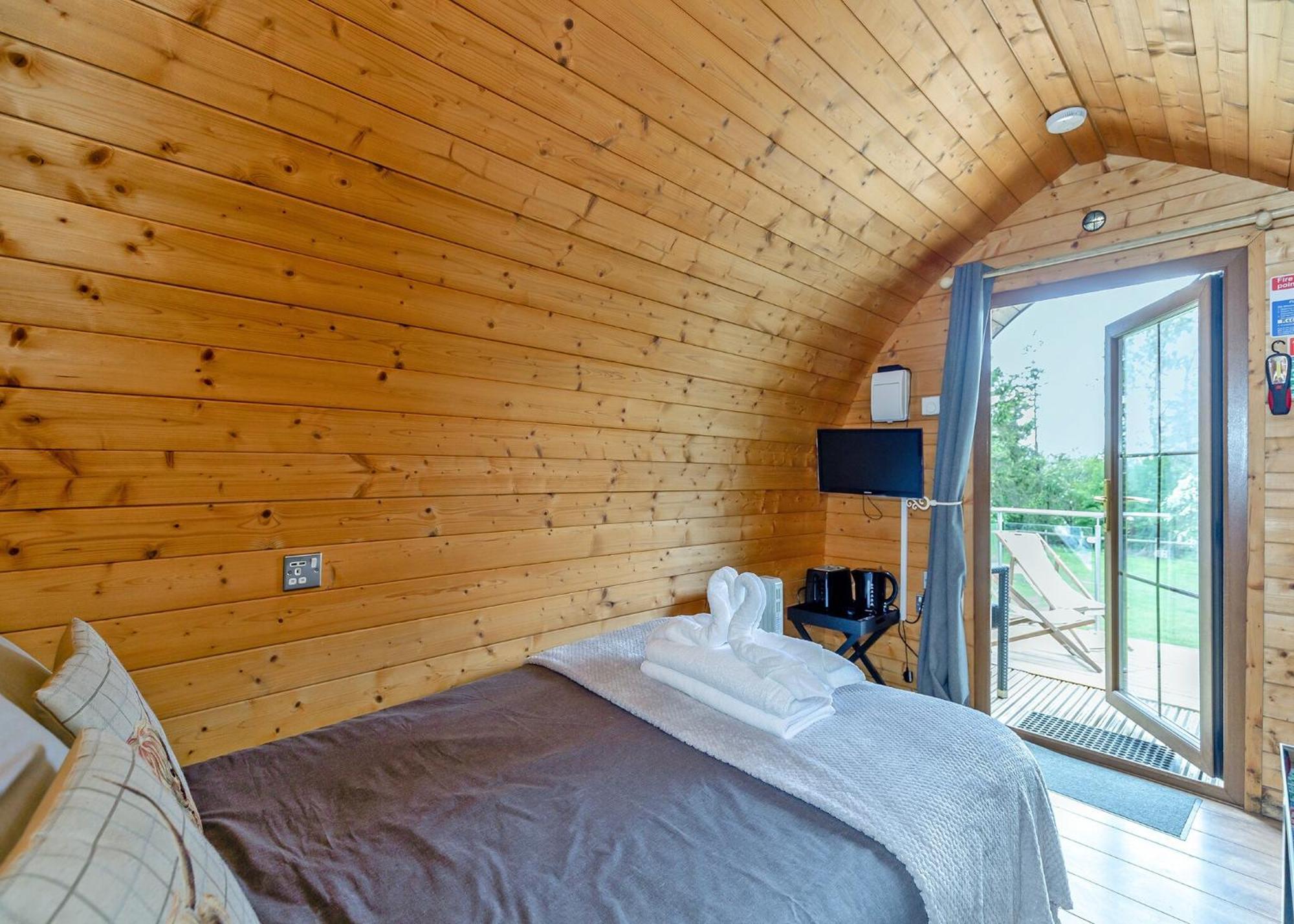 Longnor Wood Holiday Park Exterior foto